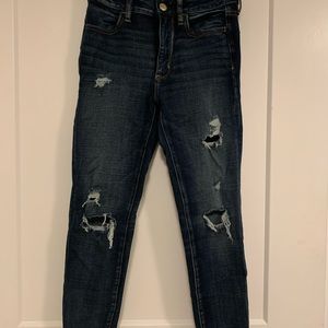 American Eagle High-rise Jegging (distressed)